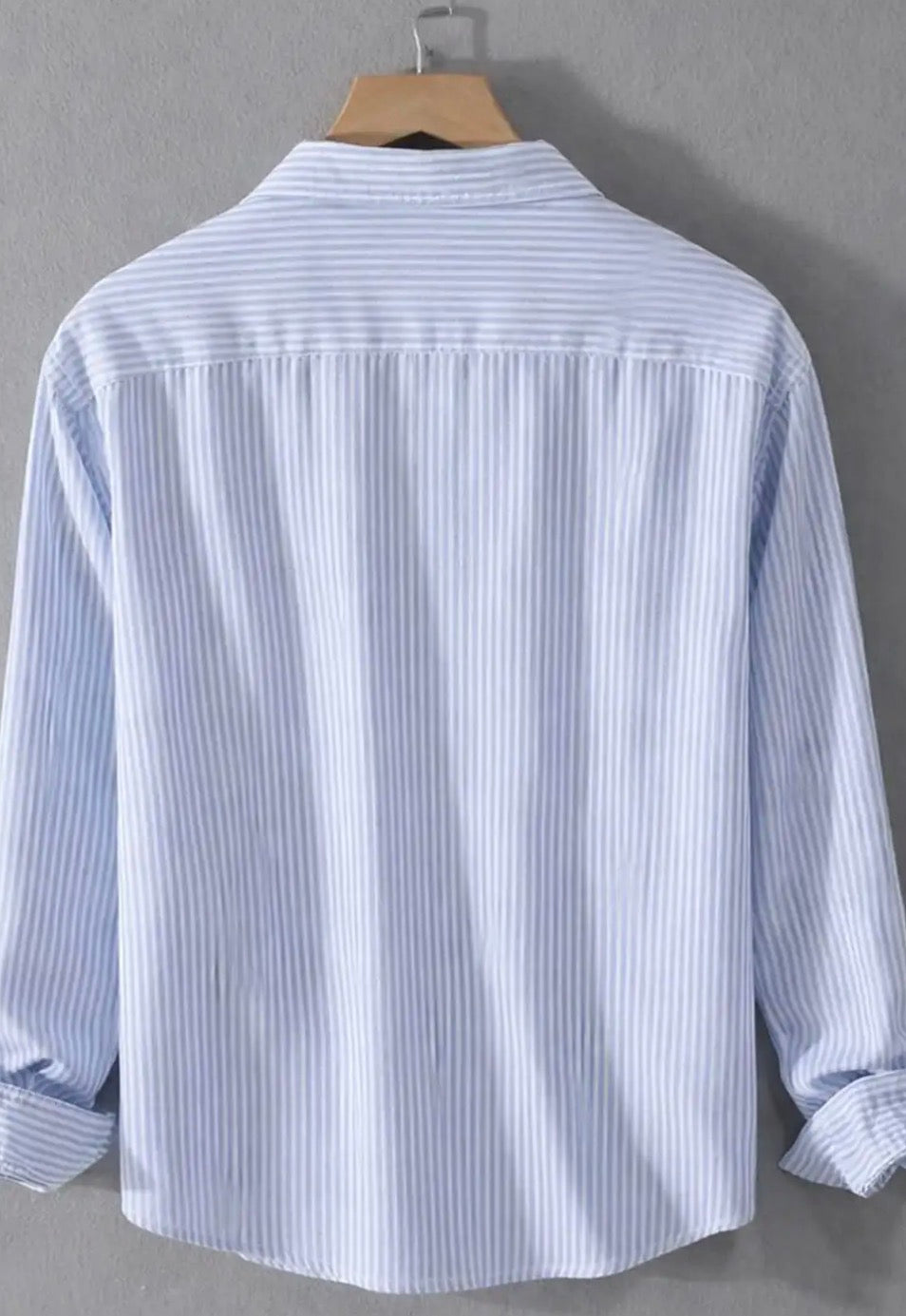 ZIKARAA Men Striped Regular Fit Shirt with Cuffed Sleeves